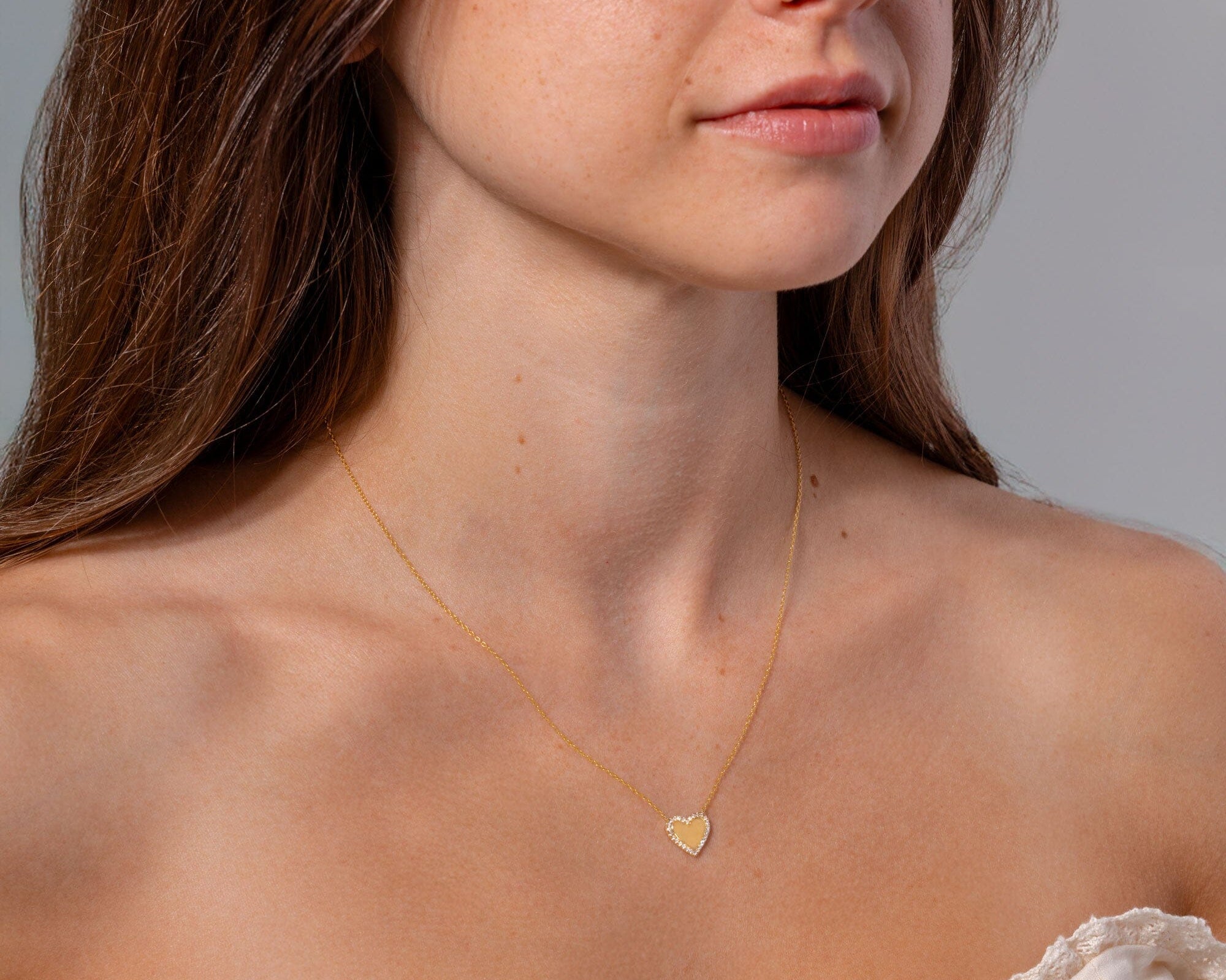 Pavé Diamond Border Engravable Heart Pendant Necklaces Princess Bride Diamonds 