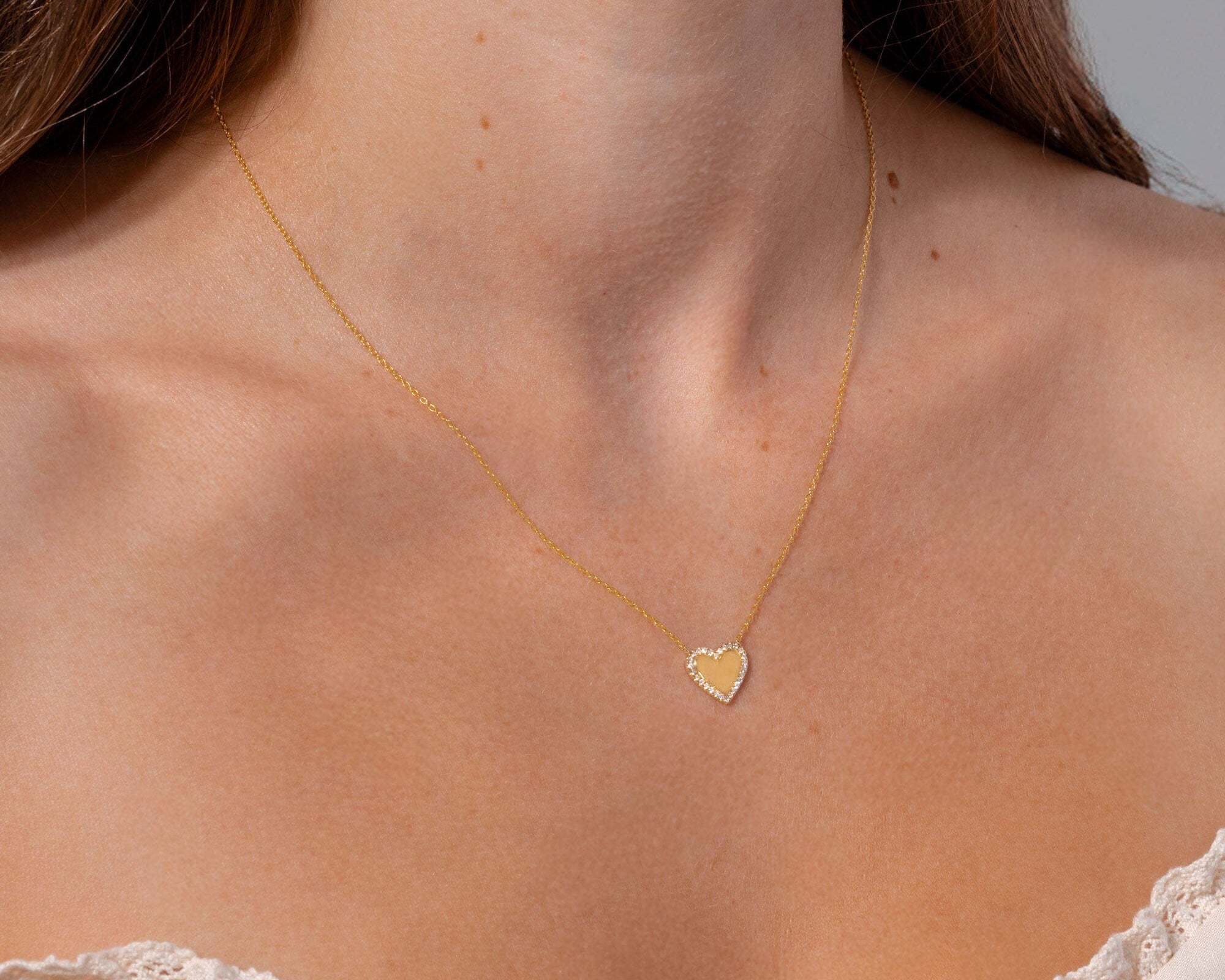 Pavé Diamond Border Engravable Heart Pendant Necklaces Princess Bride Diamonds 