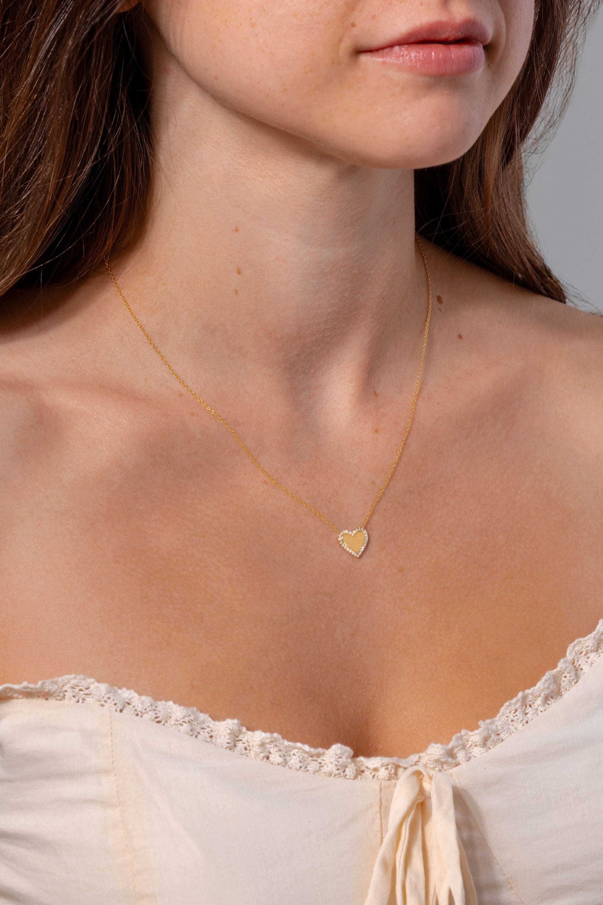 Pavé Diamond Border Engravable Heart Pendant Necklaces Princess Bride Diamonds 