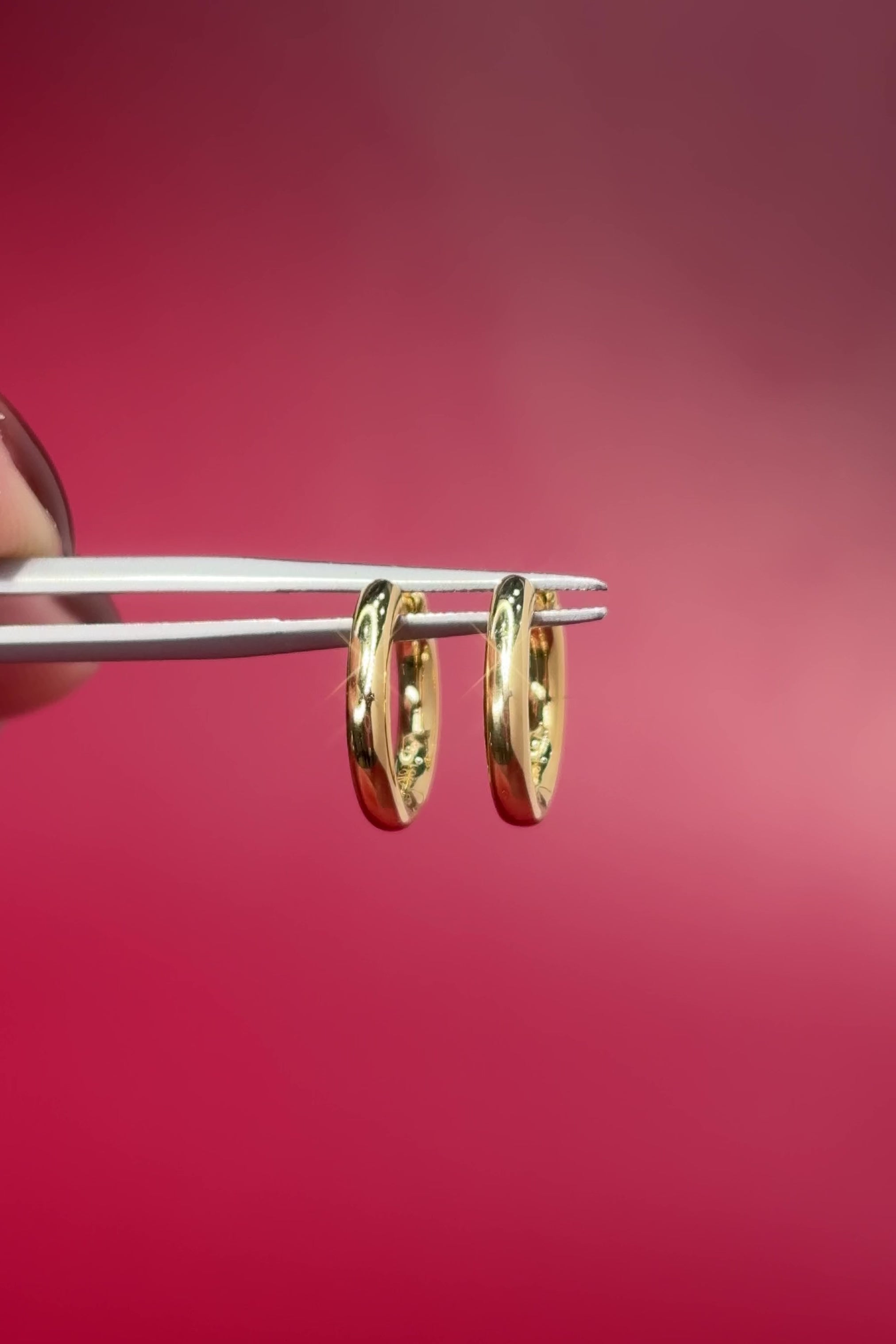 13x2mm Core High Polish Hoop 18k Yellow