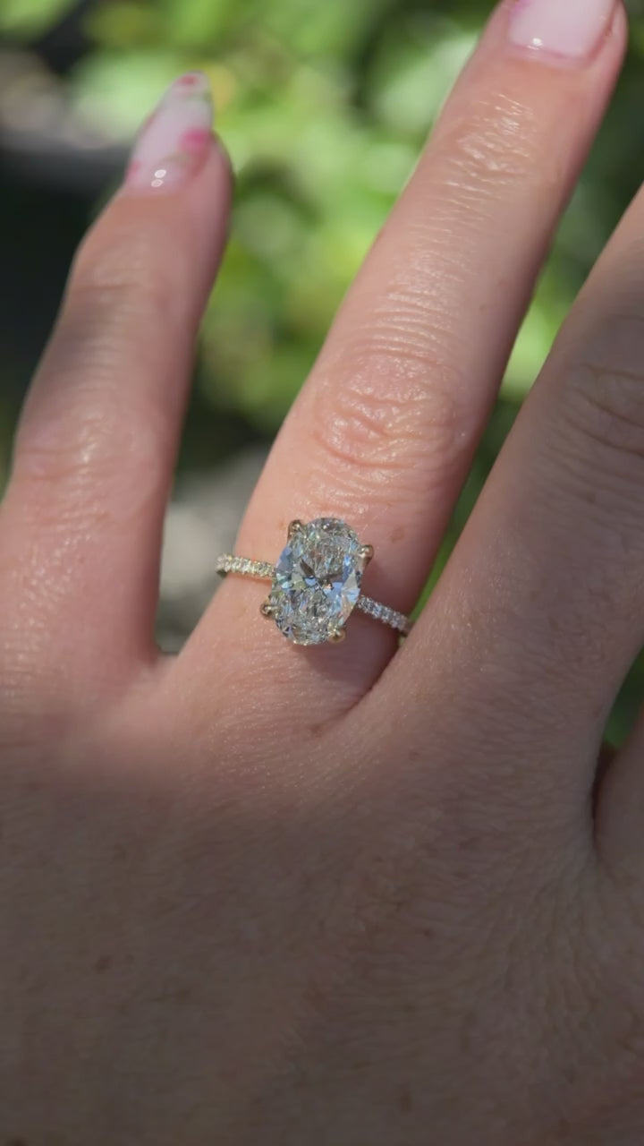 2.50ct E-VS1 Oval Lab Diamond Hana