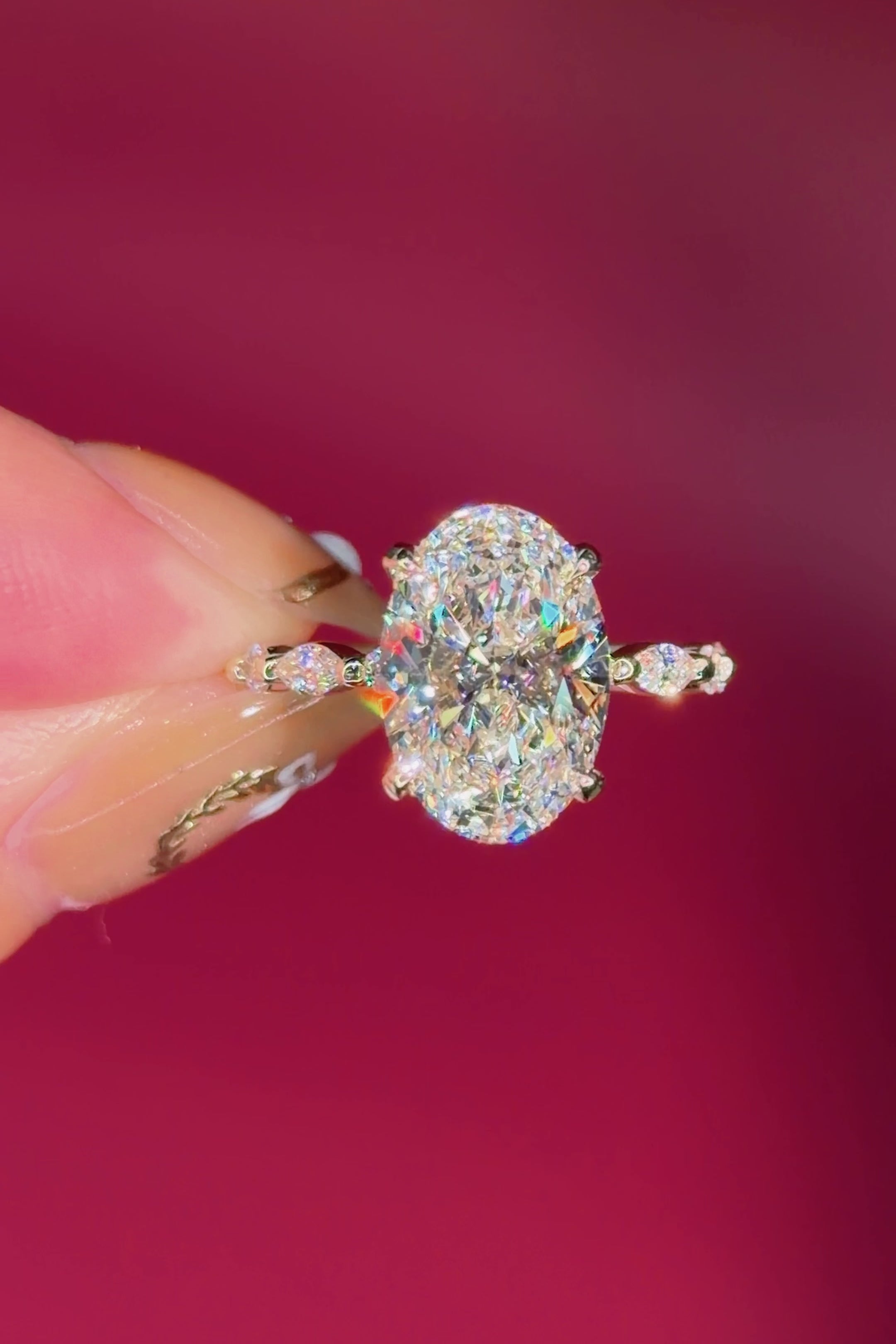 4.05ct E-VVS2 Oval Lab Diamond Rei