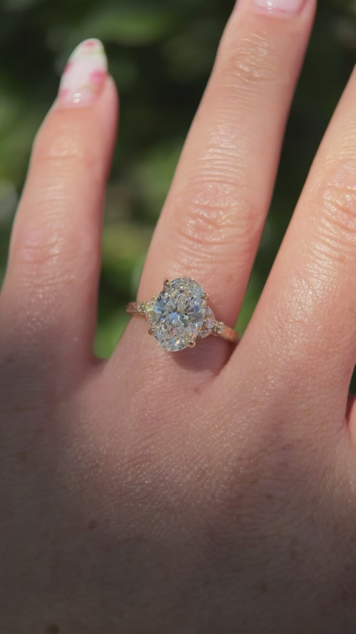 3.05ct F-VVS2 Oval Lab Diamond Katherine