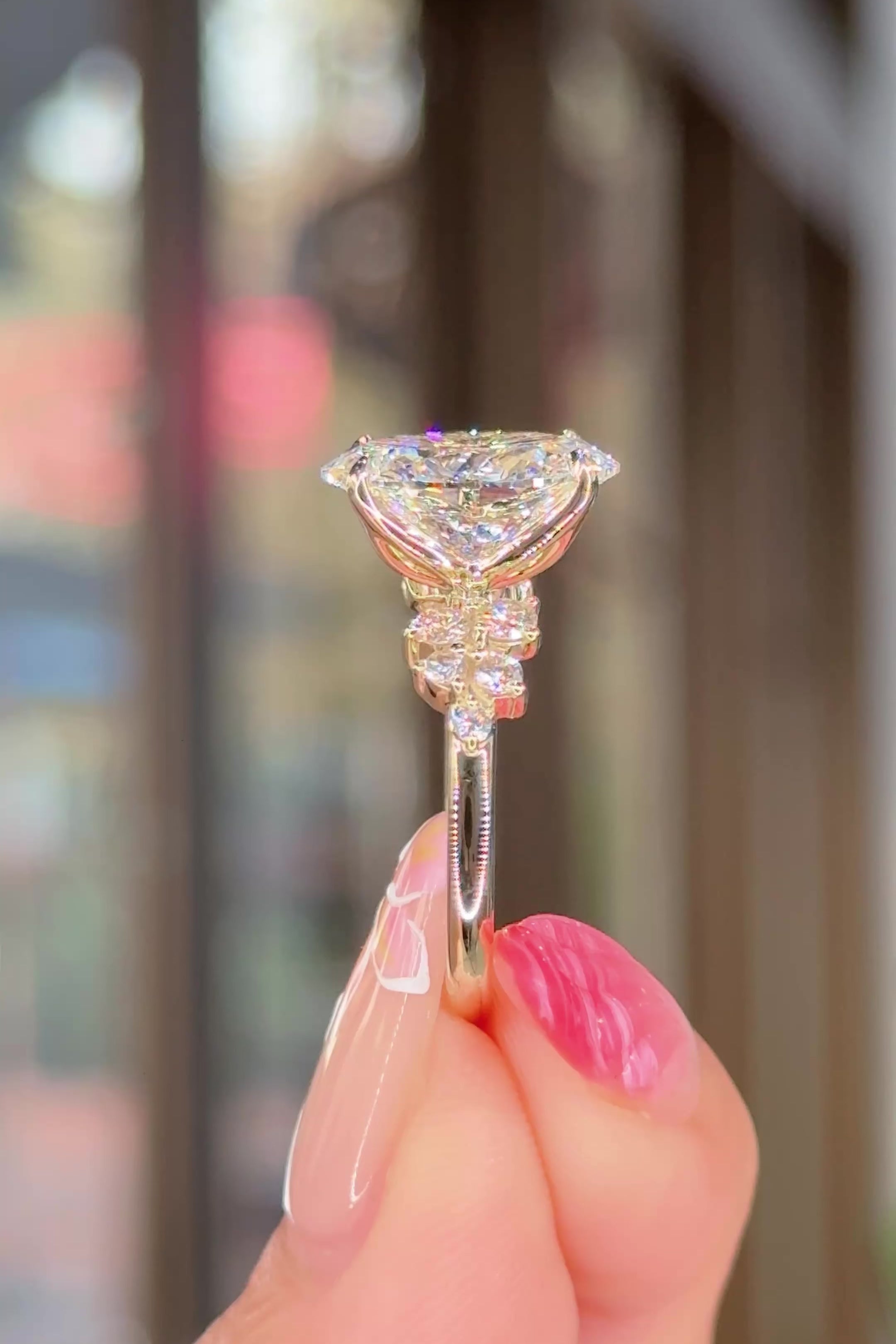 4.09ct D-VS1 Oval Lab Diamond Supernova
