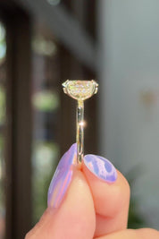 1.55ct E-VVS2 Oval Lab Diamond Kayla