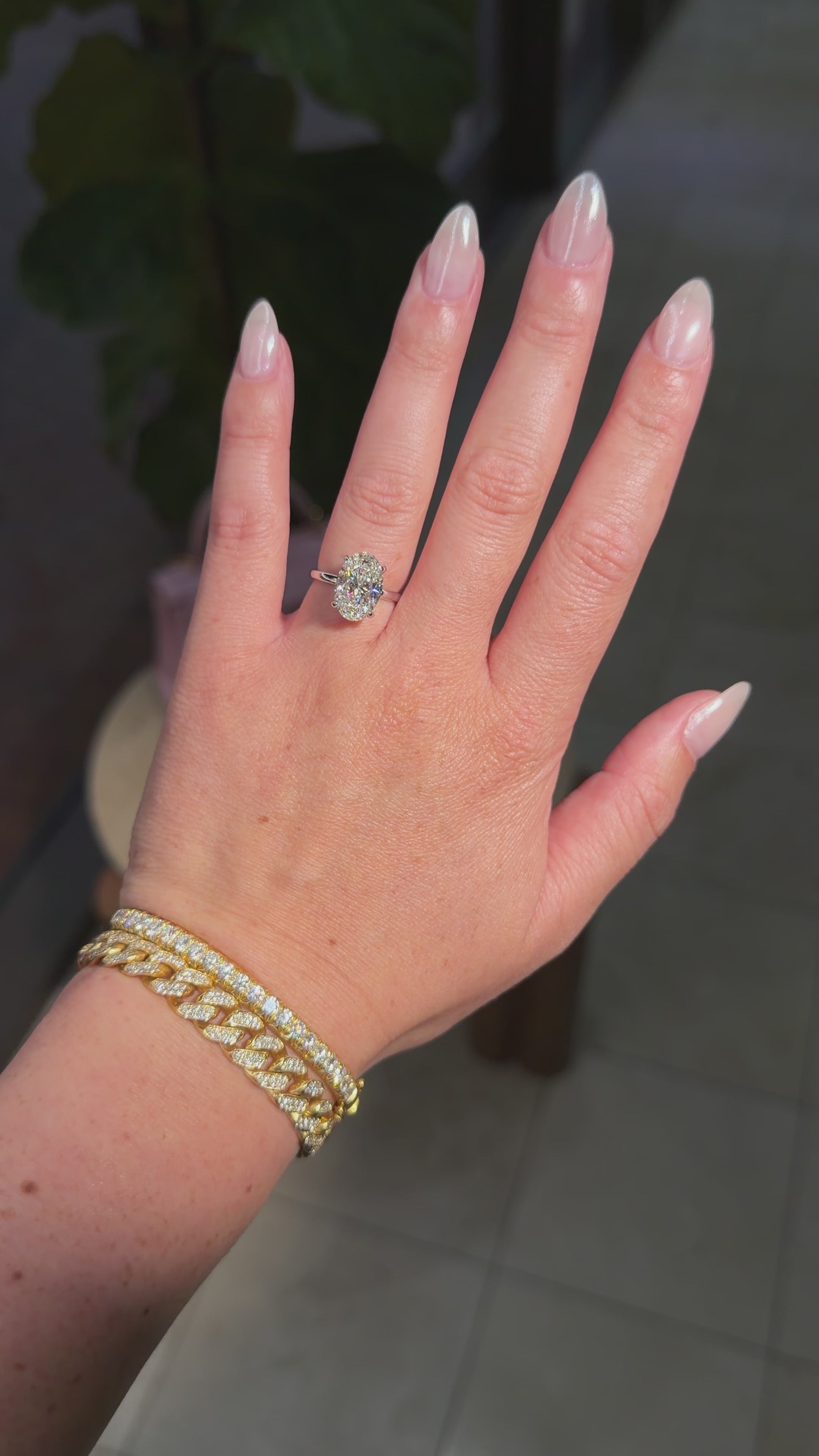 4.04ct F-VVS2 Oval Lab Diamond Kayla