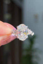 3.70ct F-VS1 Oval Lab Diamond Ariel