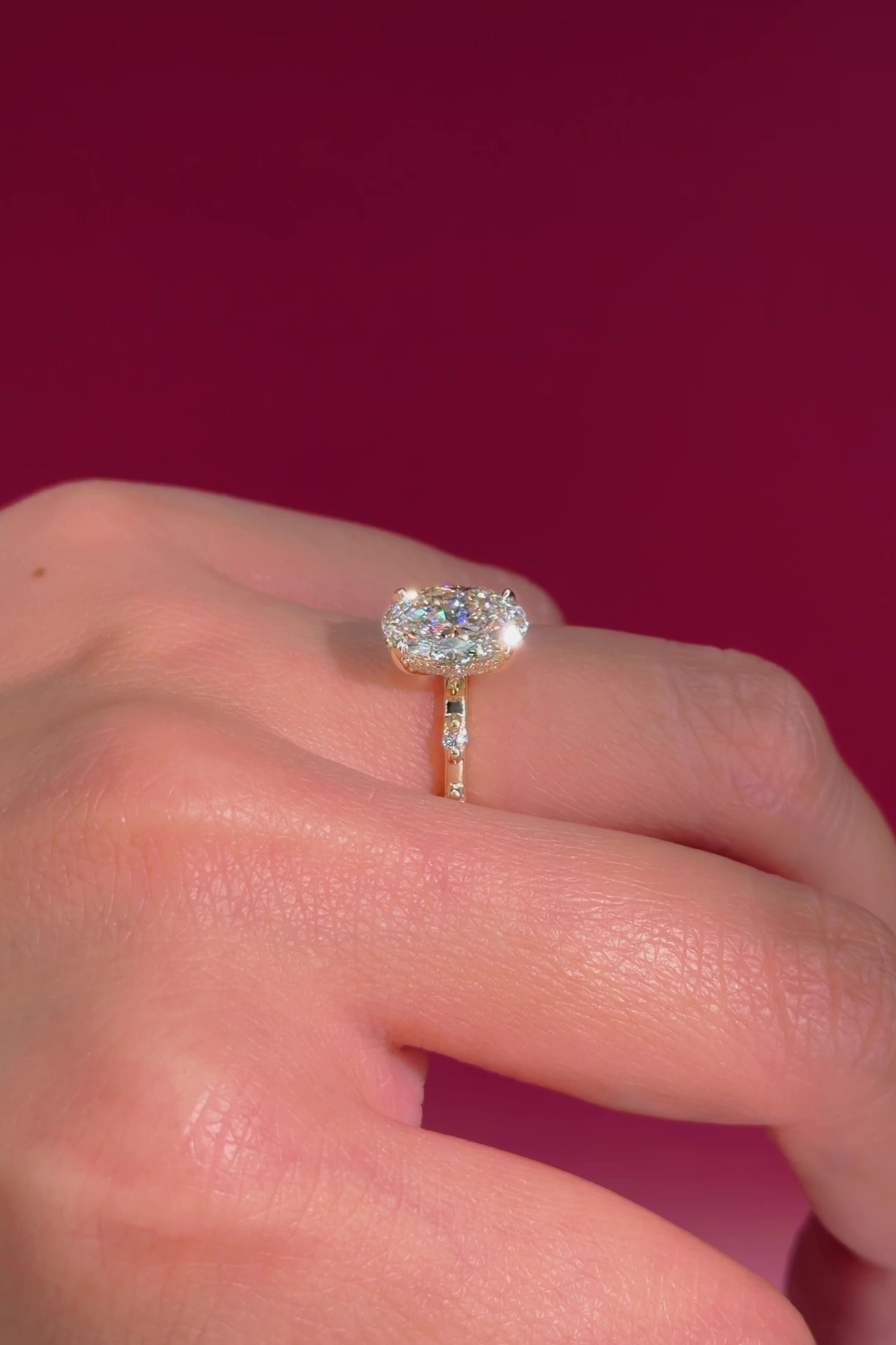 2.02ct E-VS1 Oval Lab Diamond Daisy