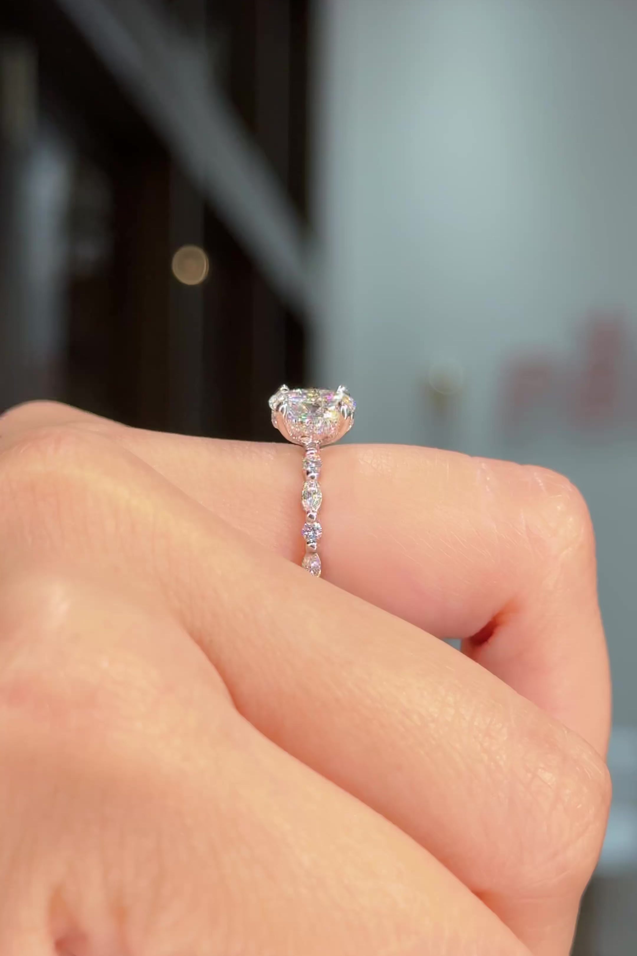 1.07ct D-VVS1 Oval Lab Diamond Rei