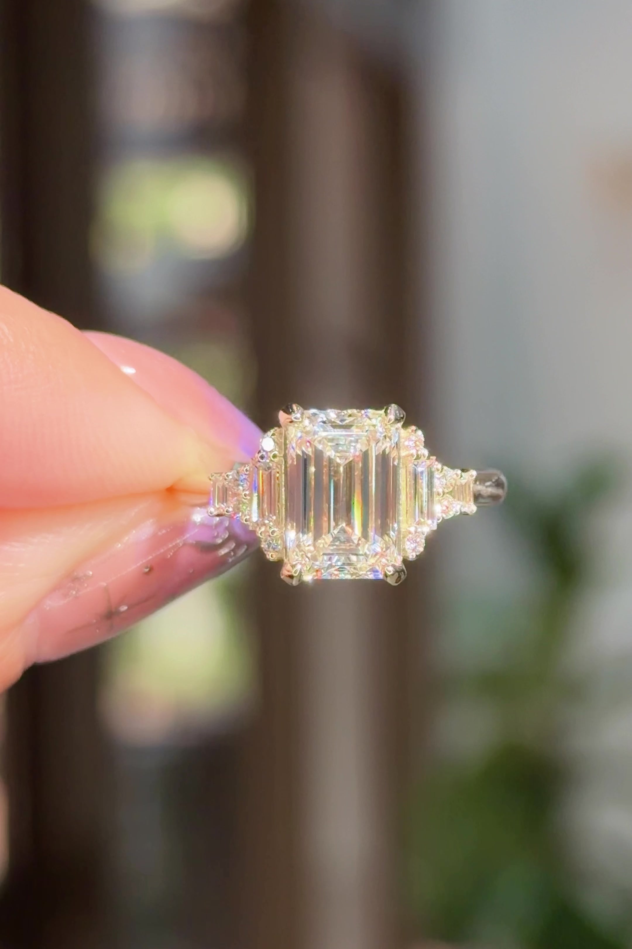 2.01ct D-VVS2 Emerald Lab Diamond Marilyn