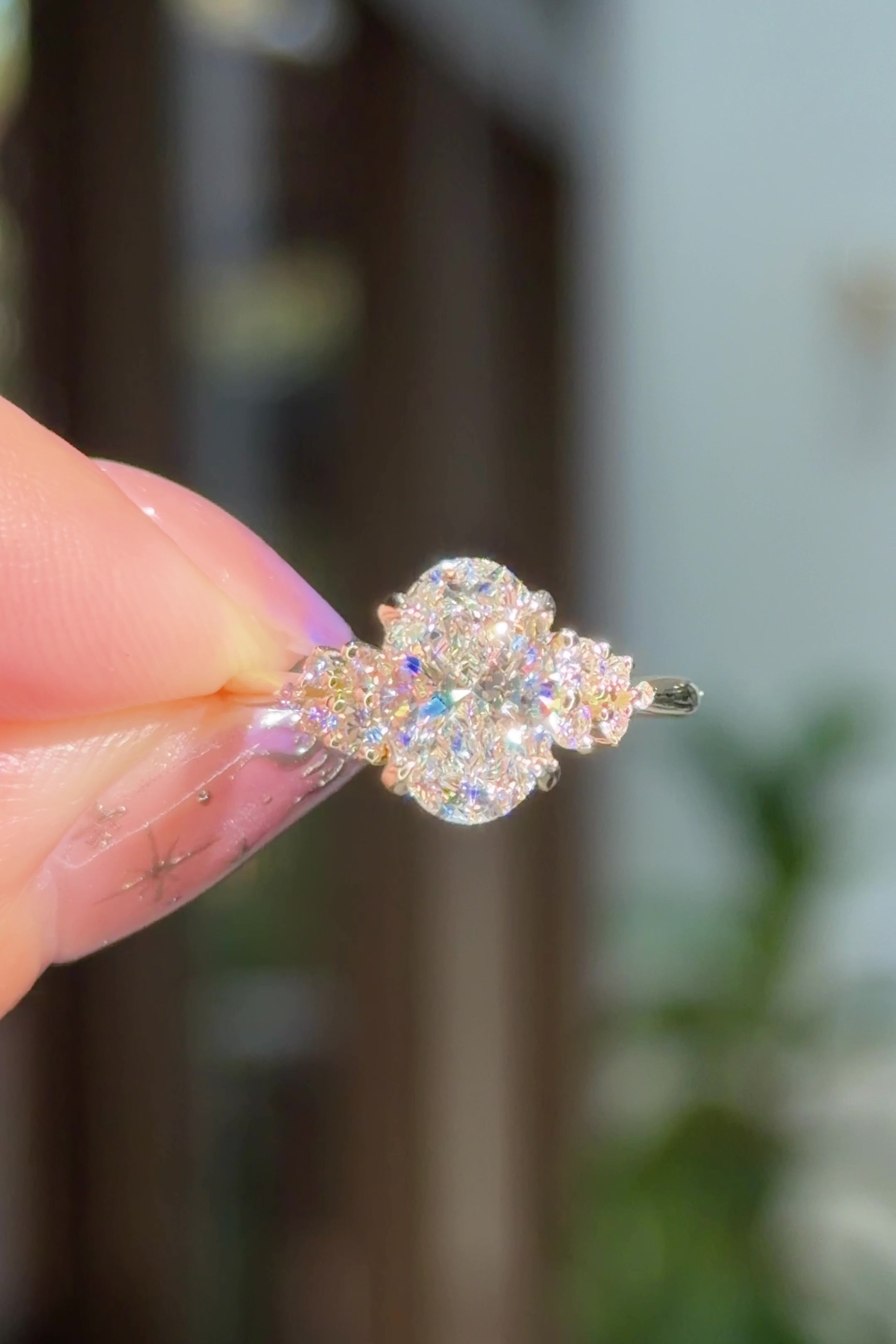 1.83ct D-VS1 Oval Lab Diamond Nova Cathedral