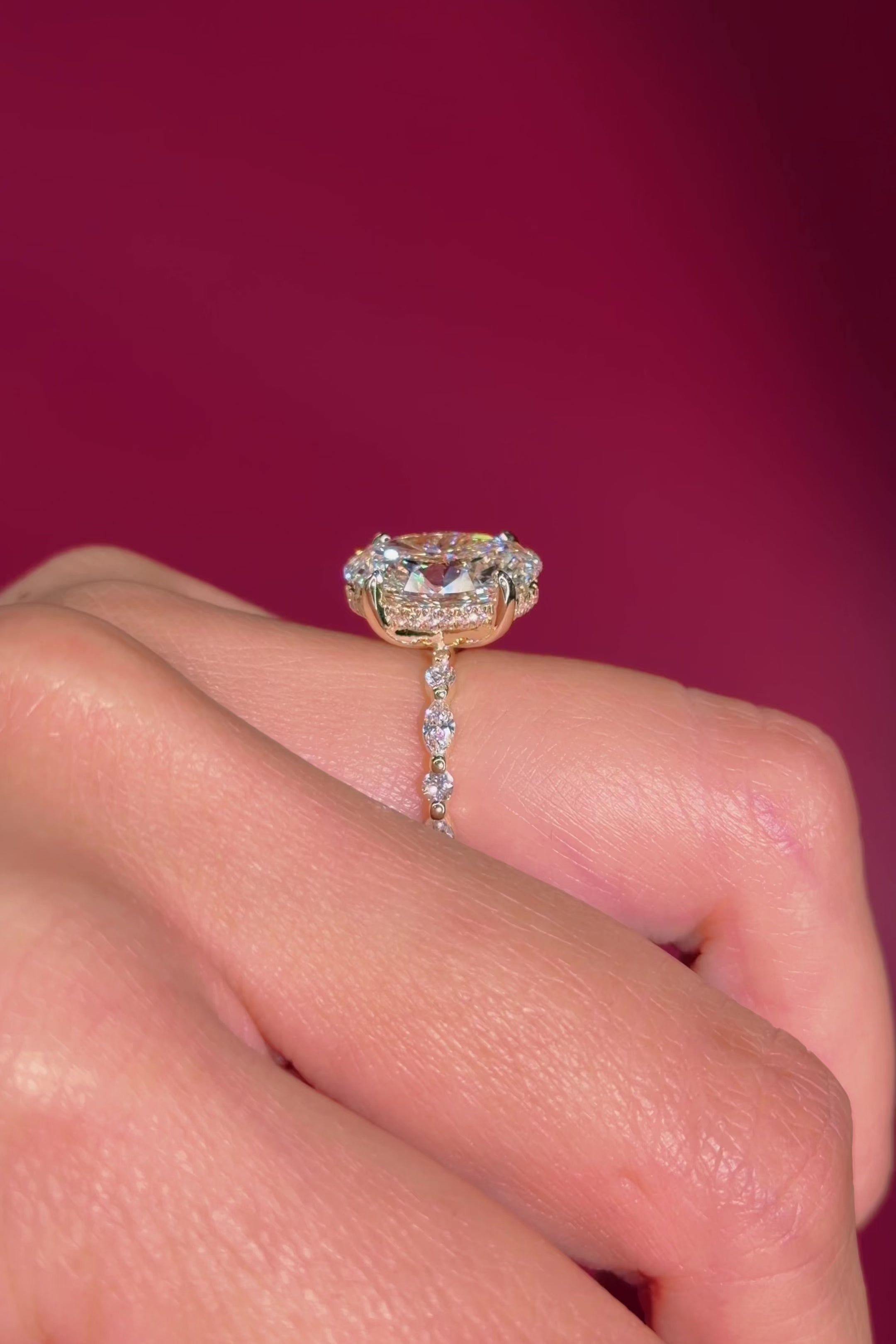 4.05ct E-VVS2 Oval Lab Diamond Rei