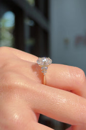 1.83ct D-VS1 Oval Lab Diamond Nova Cathedral