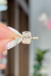 2.52ct E-VVS2 Cushion Lab Diamond Rei