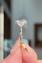 2.10ct E-VS1 Oval Lab Diamond Kayla