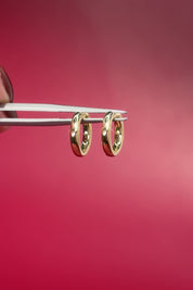 11x2mm Core High Polish Huggie 14k Yellow