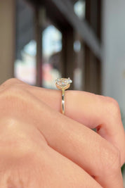 1.25ct D-VS1 Oval Lab Diamond Caraline