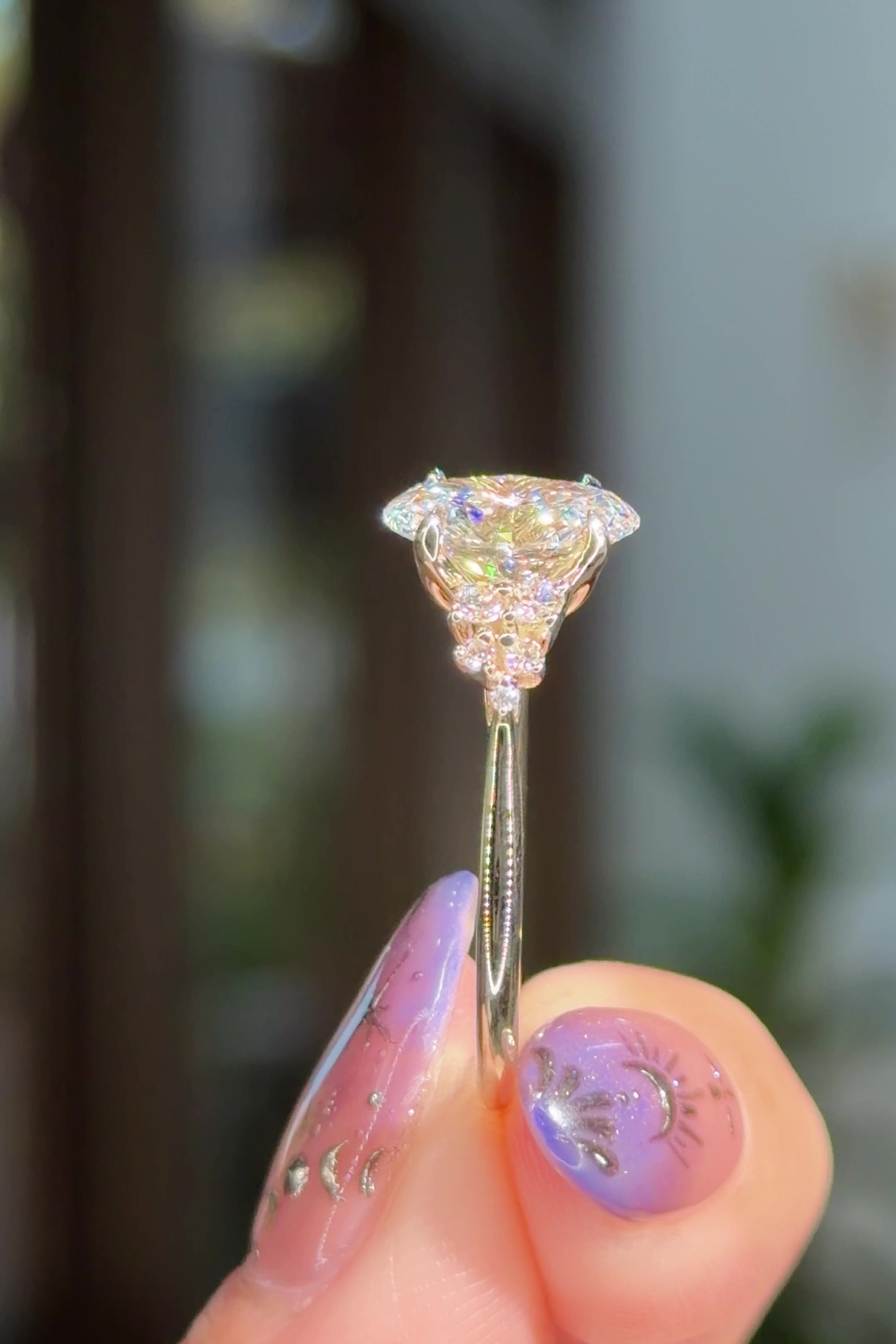 1.83ct D-VS1 Oval Lab Diamond Nova Cathedral