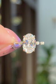3.07ct F-VS1 Oval Lab Diamond Daisy