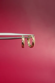 11x2mm Core High Polish Huggie 14k Yellow