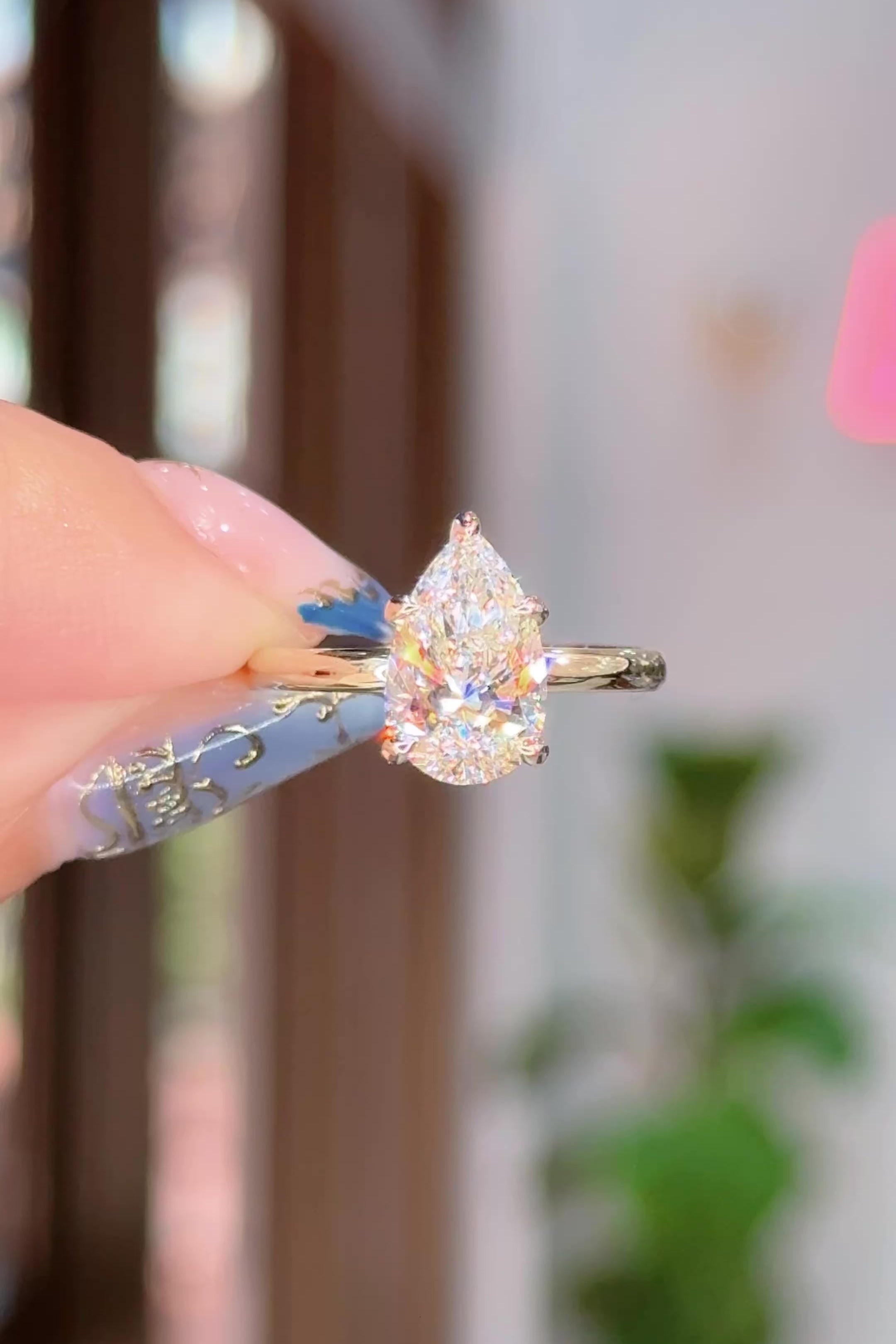 2.00ct D-VS1 Pear Lab Diamond Kayla
