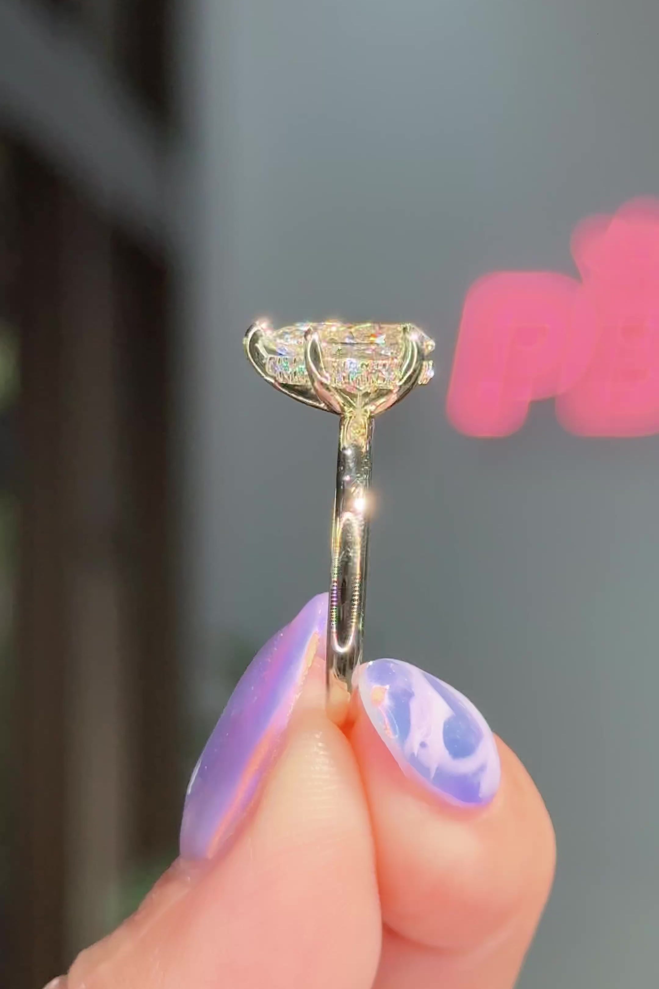 2.00ct E-VVS2 Pear Lab Diamond Kayla