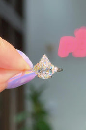 1.74ct D-VS1 Pear Lab Diamond Lindsey