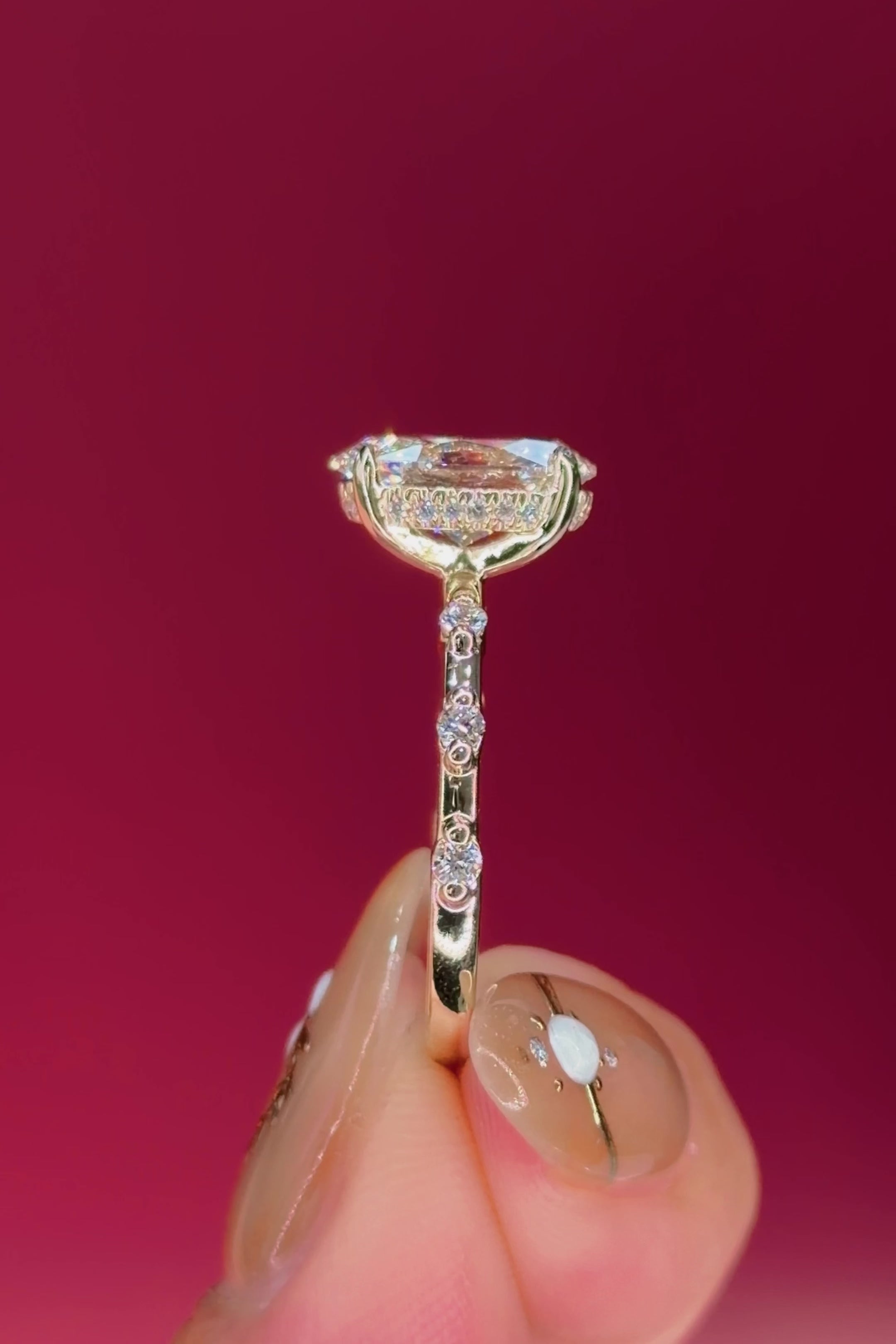 2.02ct E-VS1 Oval Lab Diamond Daisy