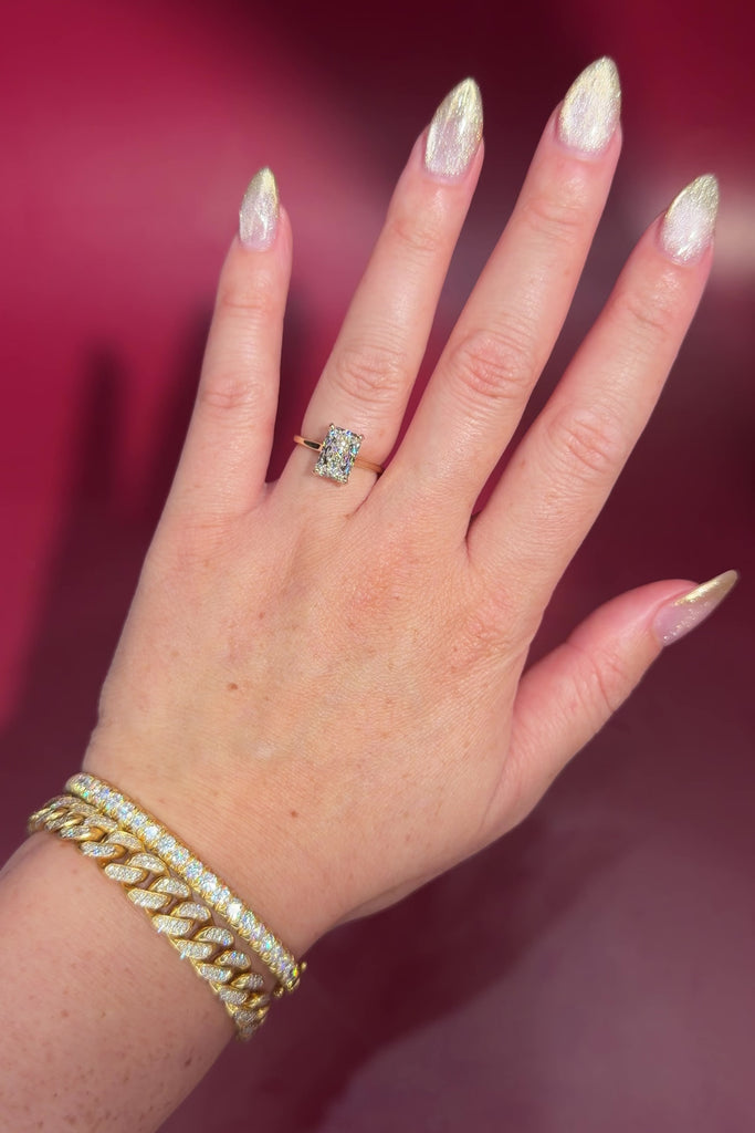 2.50ct D-VS1 Radiant Lab Diamond Alice. The Alice features a classic high polish band with a hidden inner under halo and cathedral-style body with a diamond bridge.