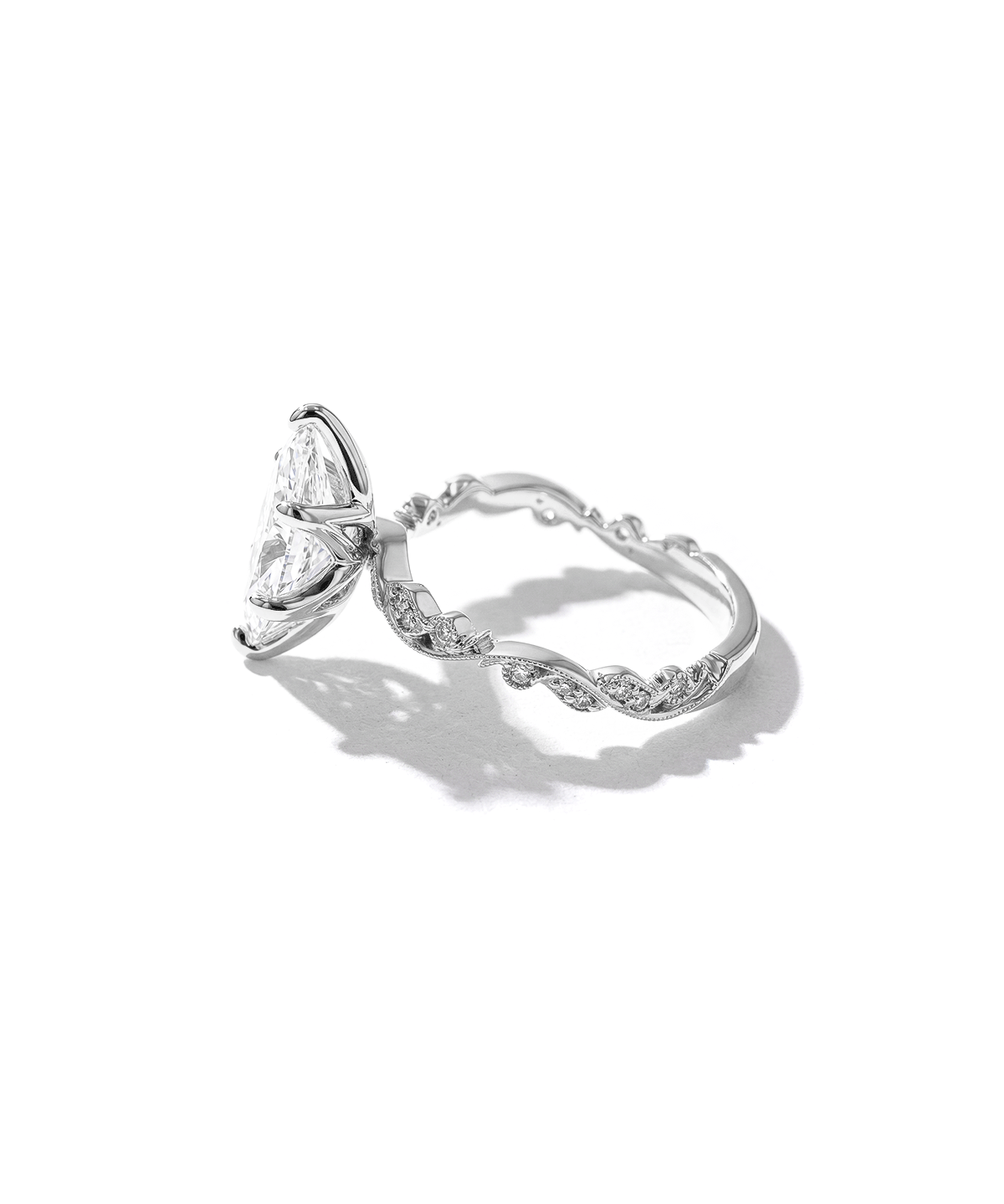 rosette-marquise-2-white.gif