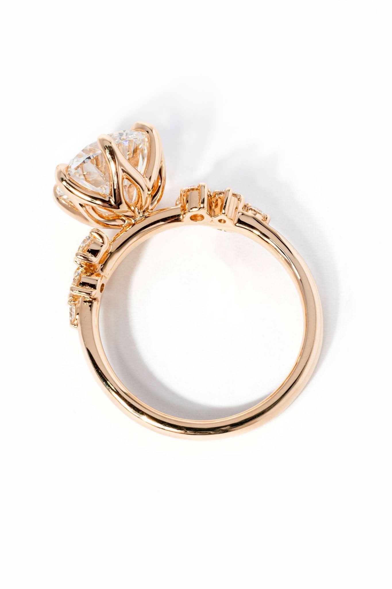 Supernova Round - PBD Engagement Rings