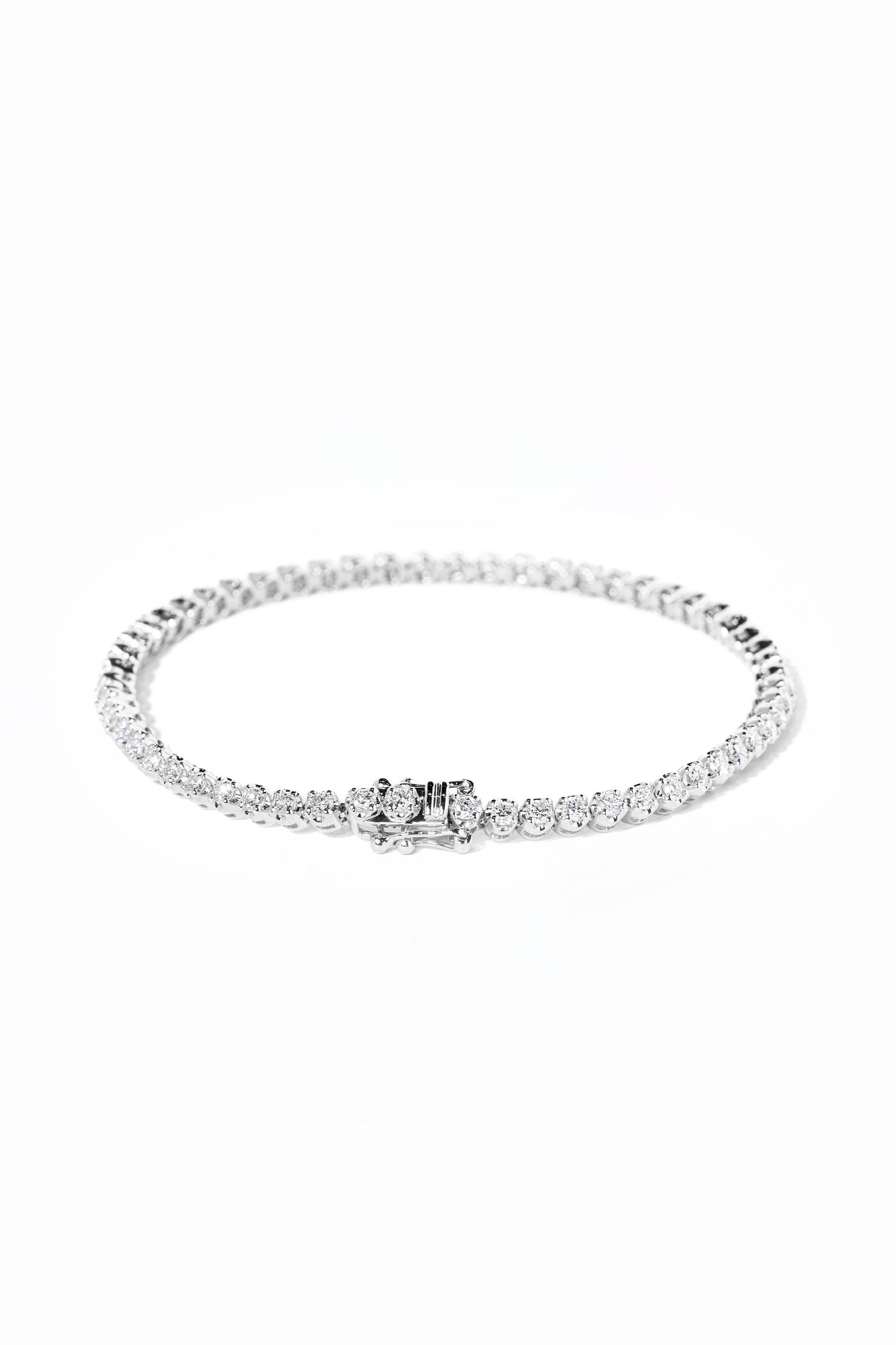 yellow-gold-buttercup-clasp-white.jpg