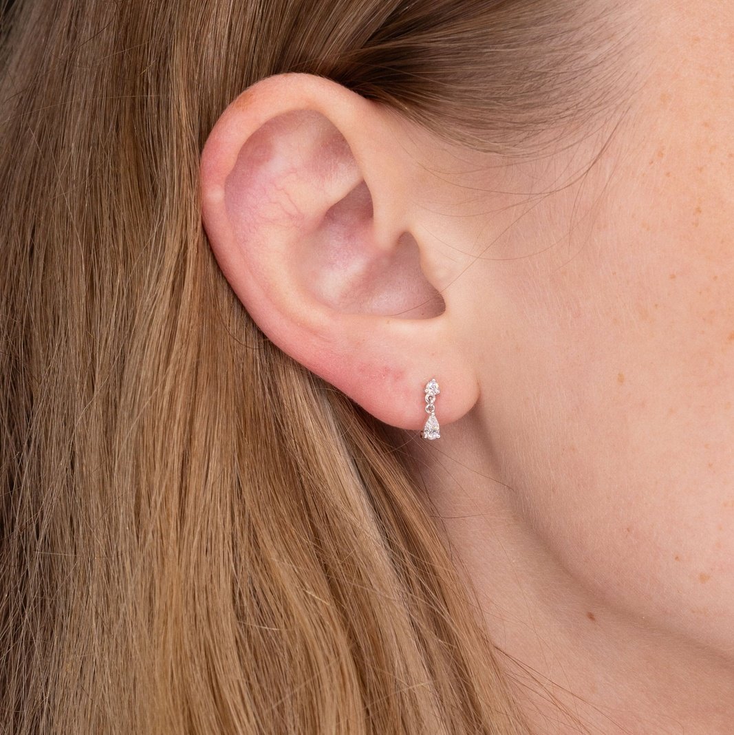 0.19ct Pear Diamond Dangle Earrings Earrings Princess Bride Diamonds 