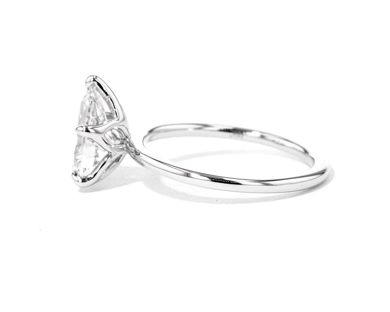 1.6mm Caraline Pear High Polish Engagement Rings Princess Bride Diamonds 