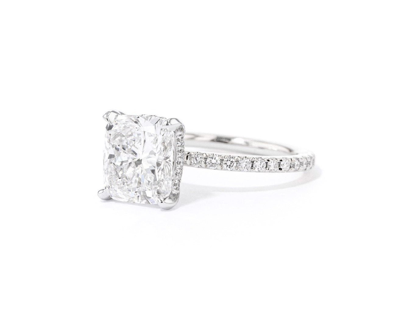 1.6mm Kayla Cushion Engagement Rings Princess Bride Diamonds 
