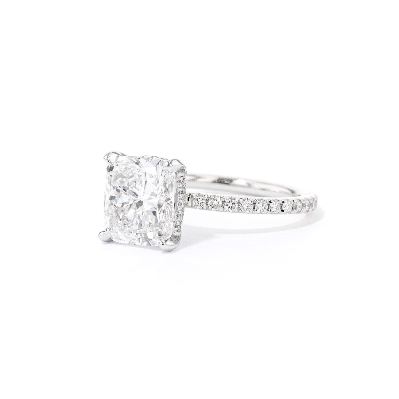 1.6mm Kayla Cushion Engagement Rings Princess Bride Diamonds 