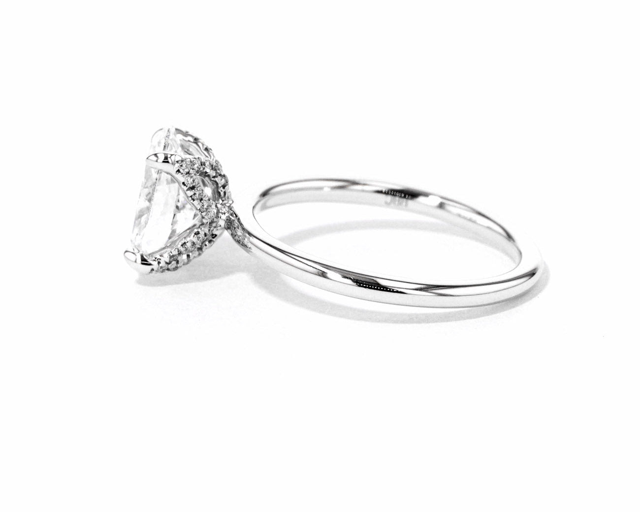 1.6mm Samantha Oval High Polish Engagement Rings Princess Bride Diamonds 