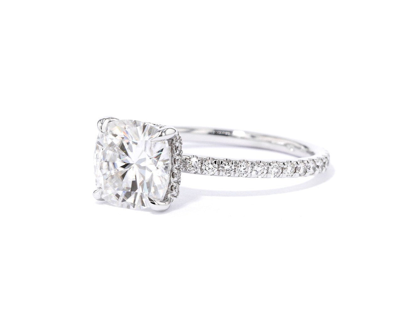 1.6mm Stephanie Cushion Engagement Rings Princess Bride Diamonds 