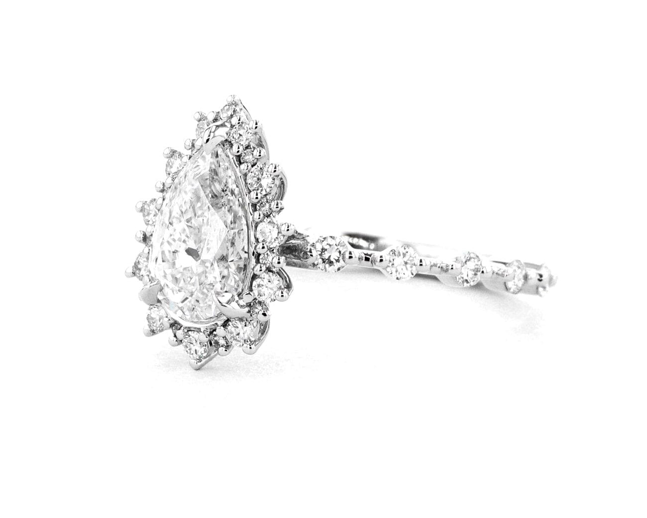1.8mm Kaia Pear Engagement Rings Princess Bride Diamonds 