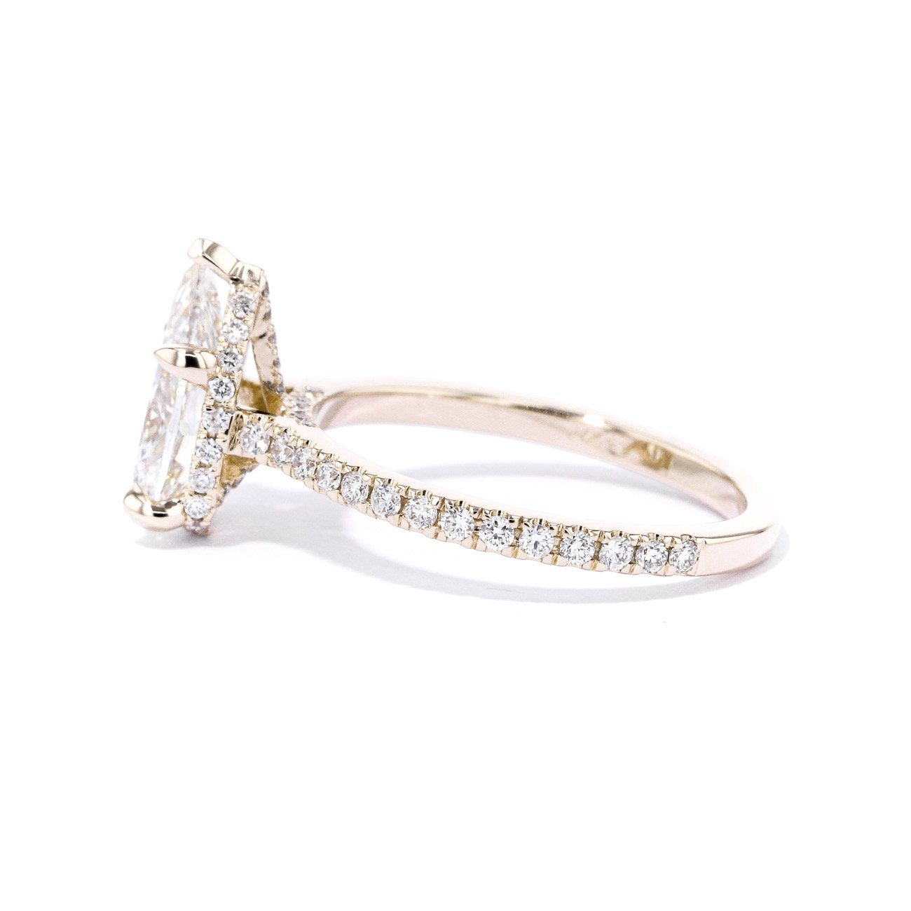 1.8mm Stella Pear Engagement Rings Princess Bride Diamonds 