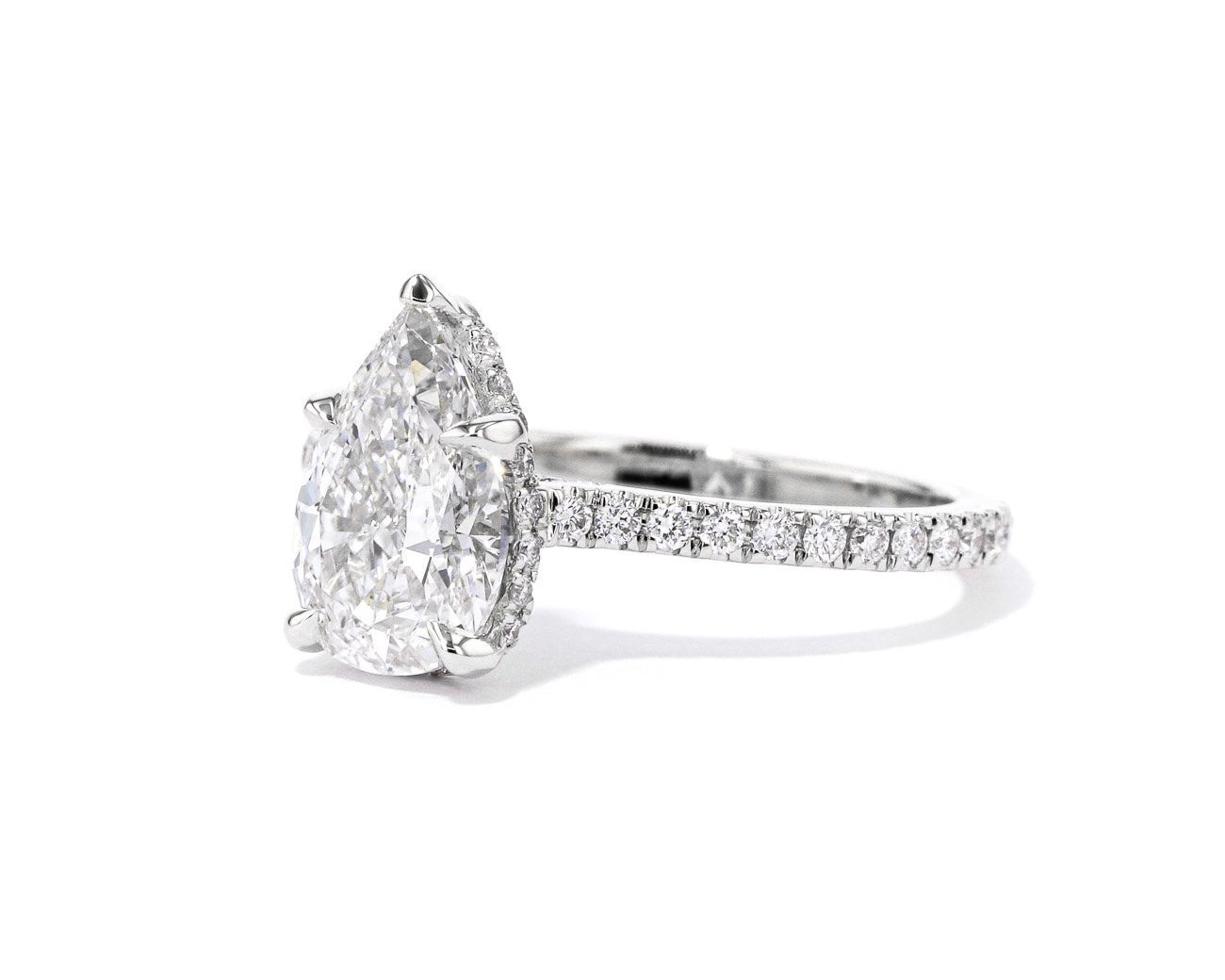 1.8mm Stella Pear Engagement Rings Princess Bride Diamonds 